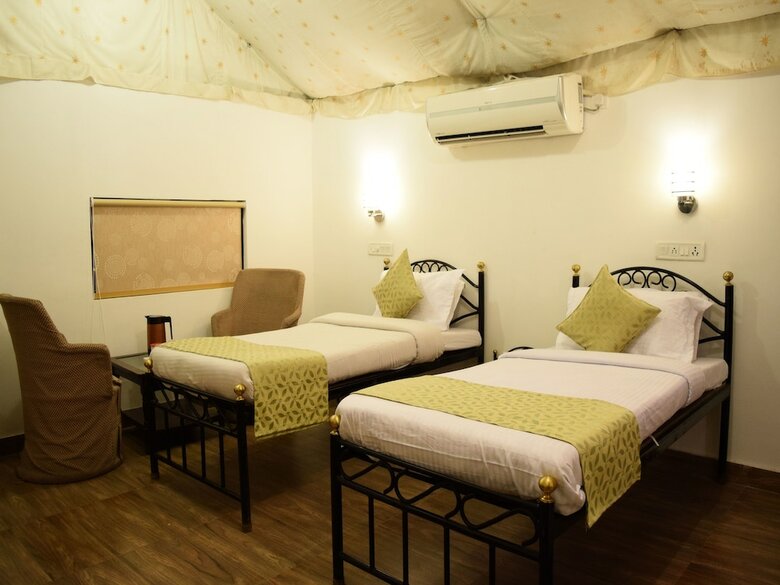 Hotel Oyo 4353 Aravali Tent Resort