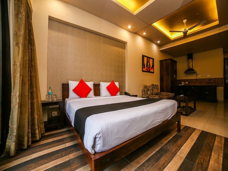 Hotel Capital O 928 Villa@43