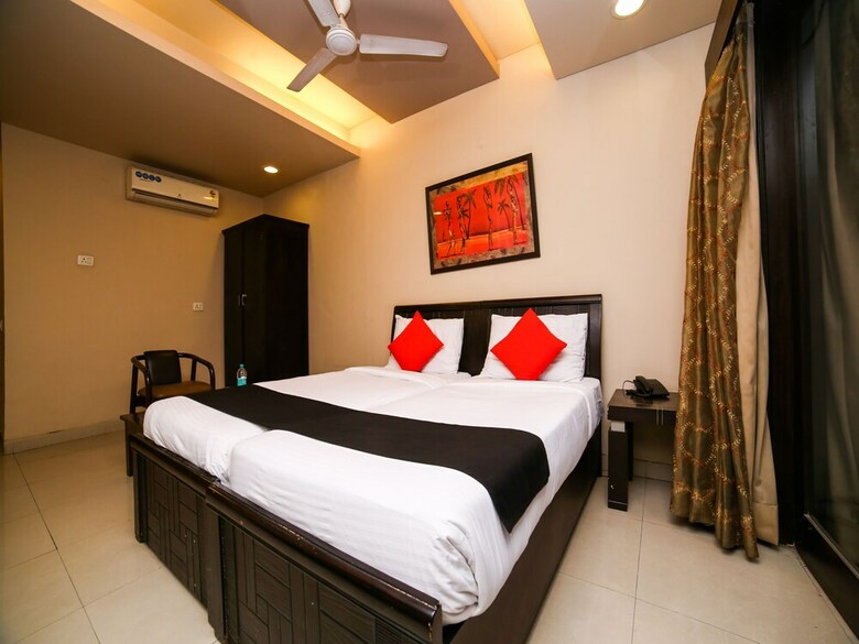 Hotel Capital O 928 Villa@43