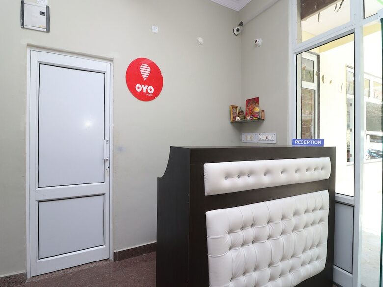 Oyo 13655 Hotel Benog Breeze