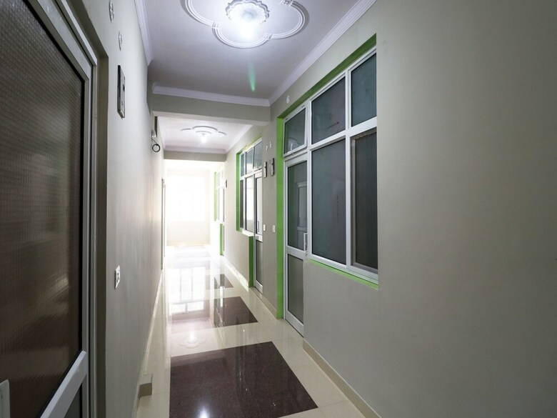 Oyo 13655 Hotel Benog Breeze