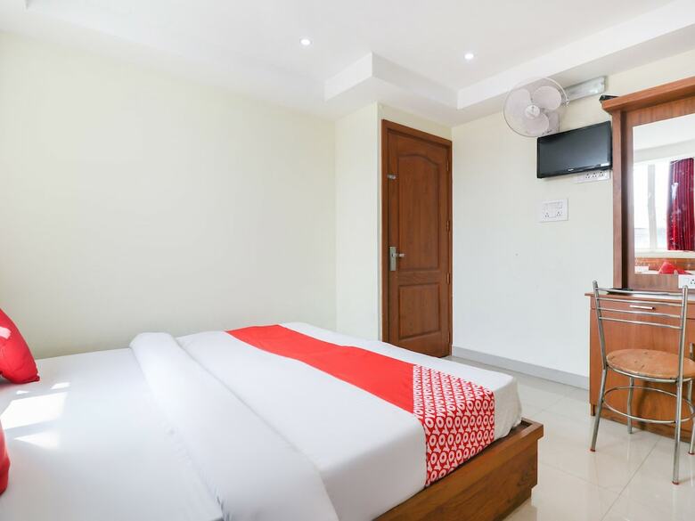Hotel Oyo 27738 Ghala Residency Inn