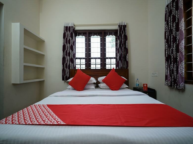 Hotel Oyo 13548 Leaf Garden Cottage