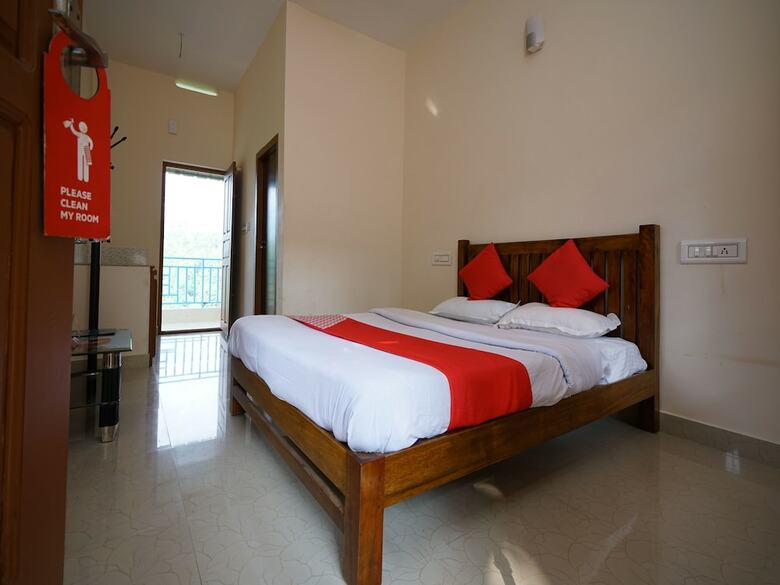 Hotel Oyo 13548 Leaf Garden Cottage