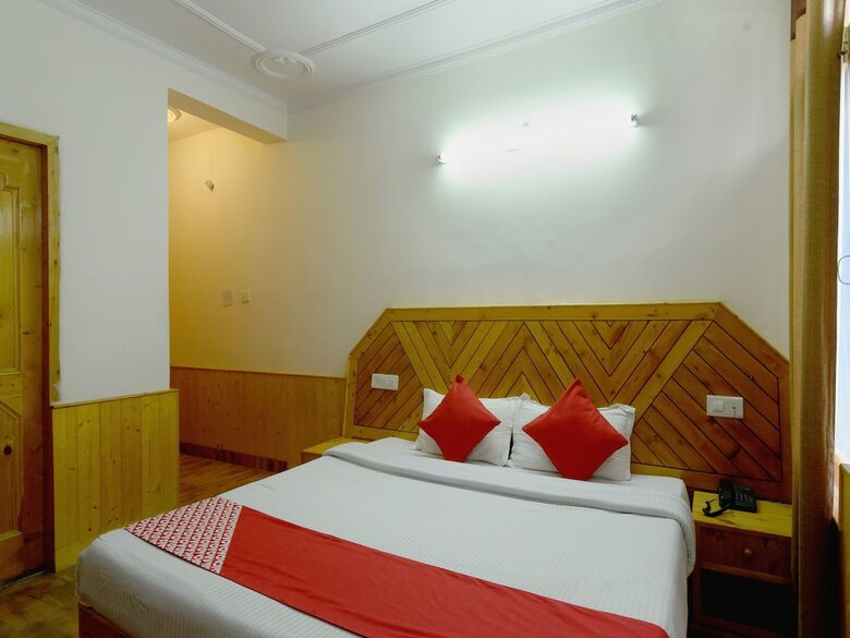 Hotel Oyo 18555 Yogesh Cottage Manali