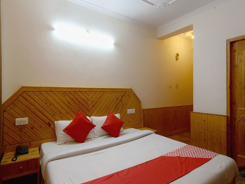 Hotel Oyo 18555 Yogesh Cottage Manali
