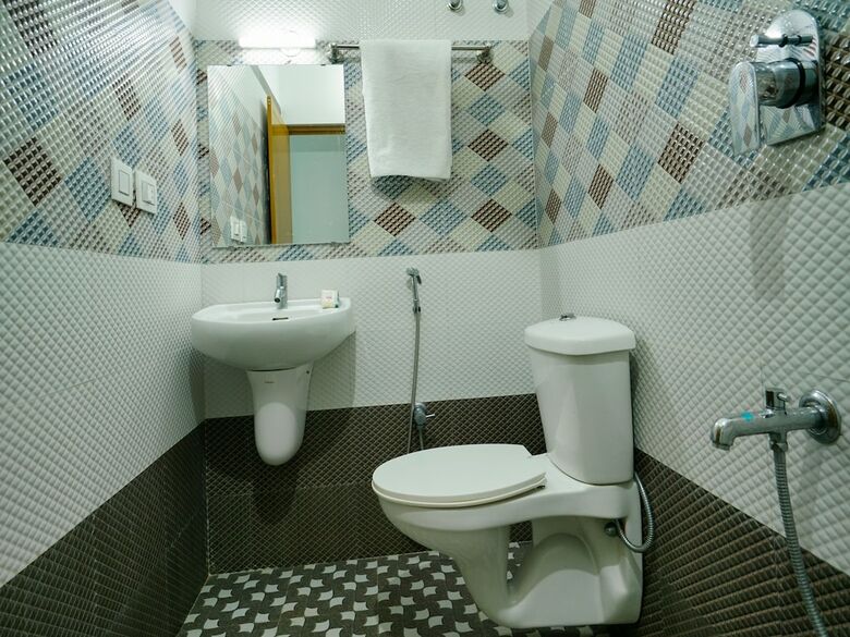 Hotel Oyo 16617 Rayan Residency