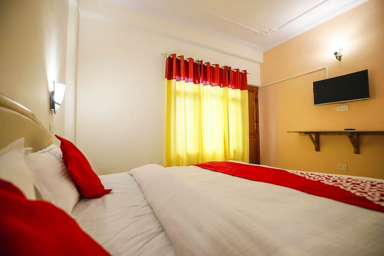 Hotel Oyo 18636 Cordial Inn