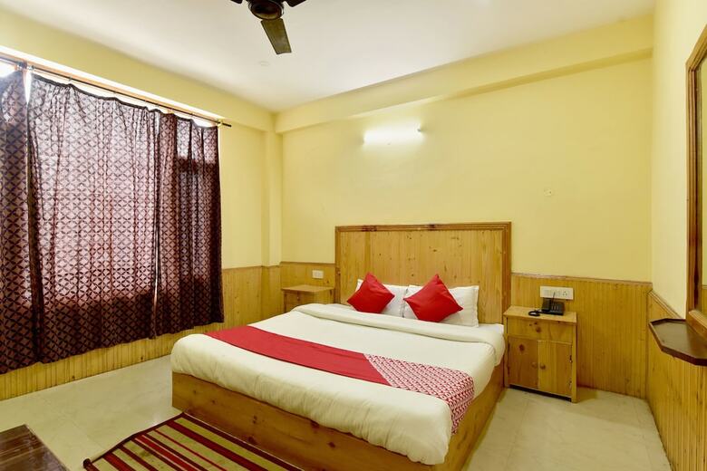 Oyo 16988 Hotel White Orchid