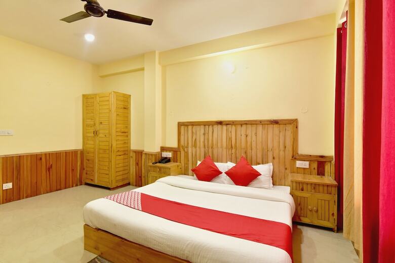 Oyo 16988 Hotel White Orchid
