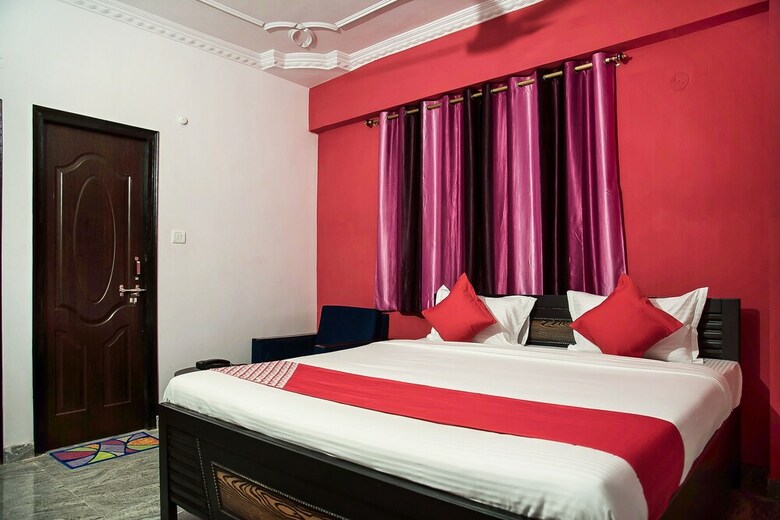 Hotel Oyo 16360 Green Homes