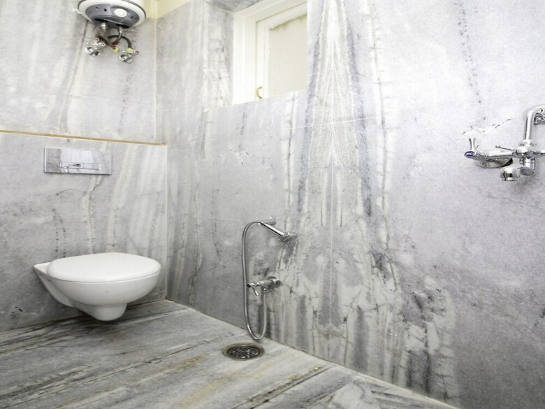 Hotel Oyo 18308 Kishanpur Haveli