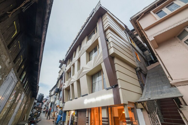 Hotel Oyo 24895 Mid Town