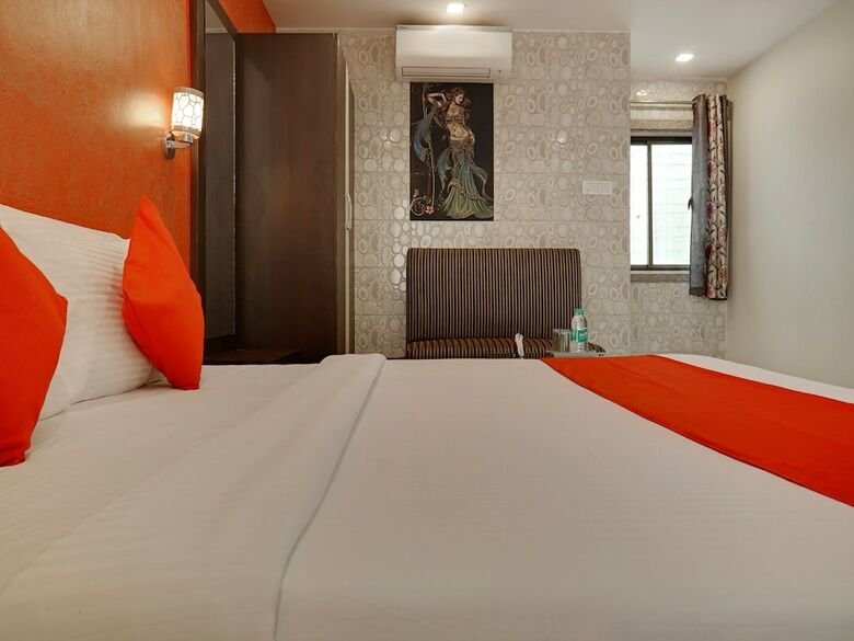 Hotel Oyo 13902 Orient Bay Inn