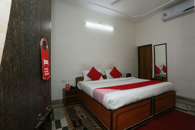 Oyo 26771 Hotel Lotus Inn