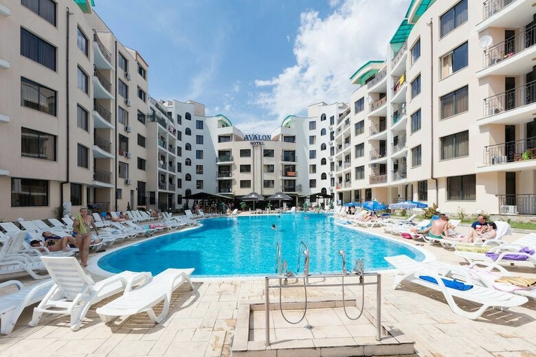 Aparthotel Apartment With Kitchenette In Avalon Complex