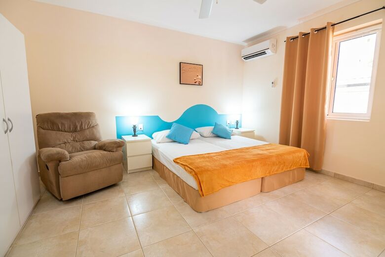 Hotel Aqua Viva Suites