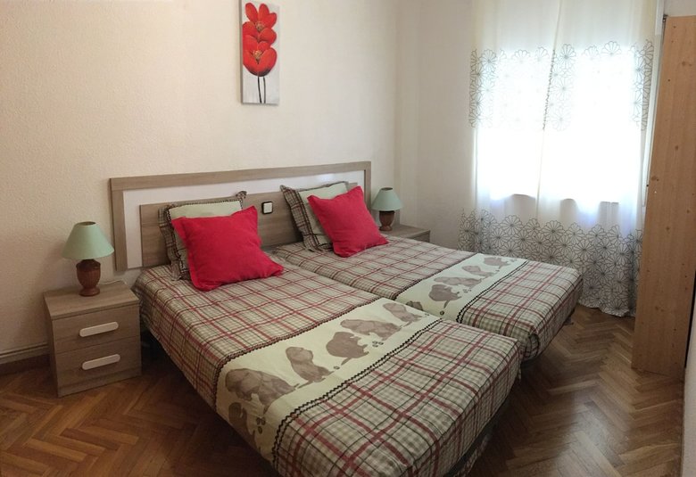 Apartamentos Aiguaneu S Ermita