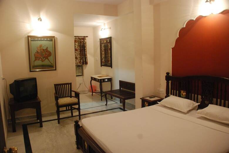 Hotel Welcomheritage Kalyan Bhawan