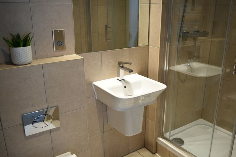 Spacious 2 Bedroom Apartment In Blackheath