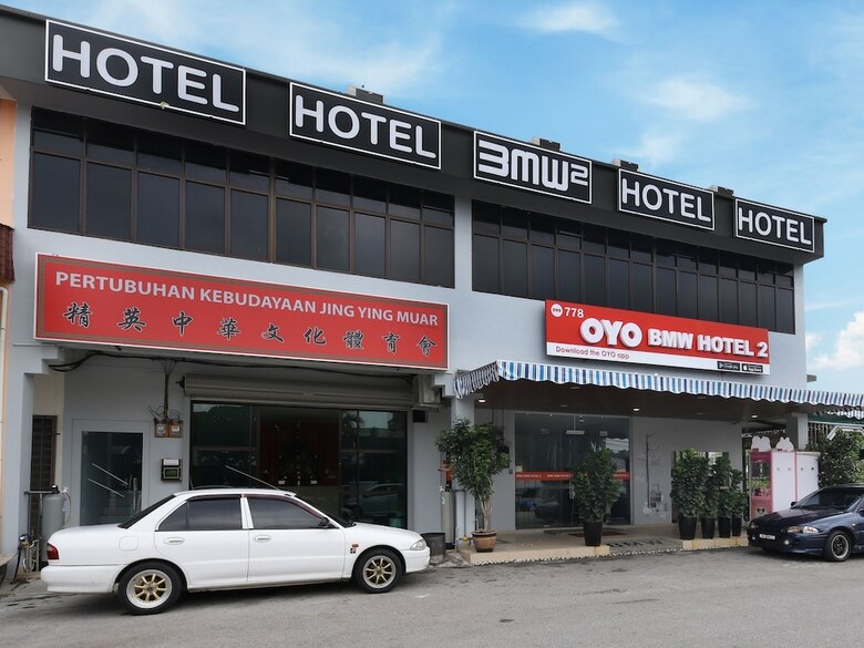 Oyo 778 Bmw 2 Hotel