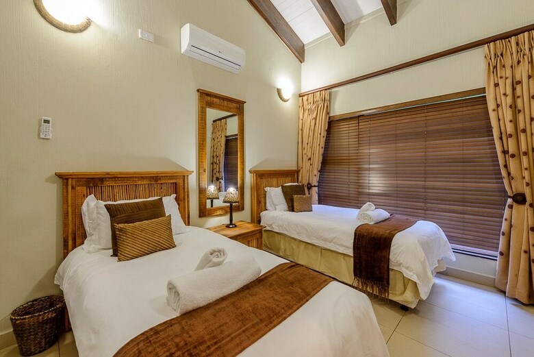 San Lameer Villa Rentals 403