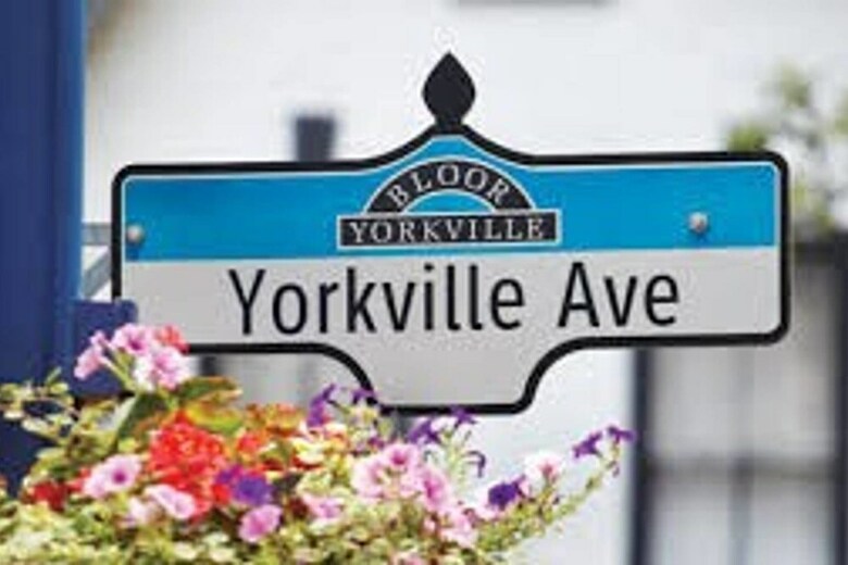 Apartamentos Luxury Yorkville Downtown Condo