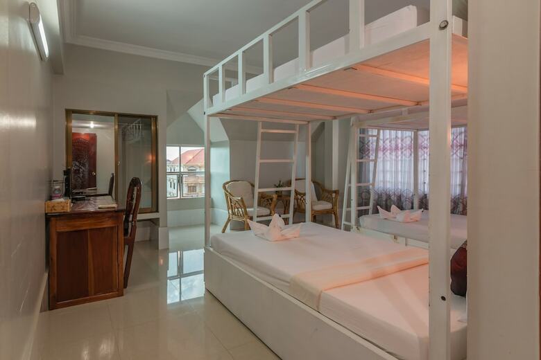 Hotel Cheata Inn