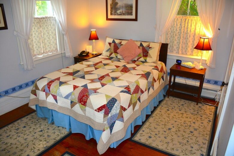 Bed & Breakfast Dowds Country Inn
