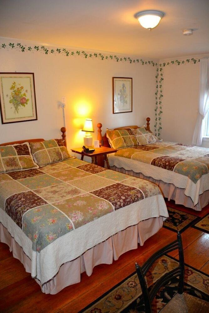 Bed & Breakfast Dowds Country Inn
