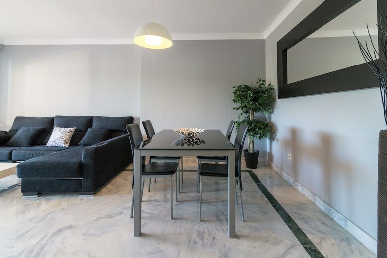 Apartamentos Letmalaga Dama de Noche