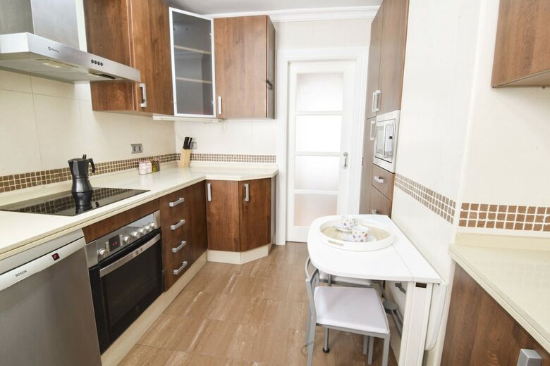 Apartamentos Letmalaga Cremades Duke