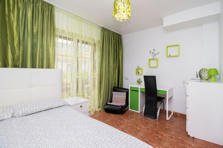 Apartamentos Espanatour Town House Ruslan