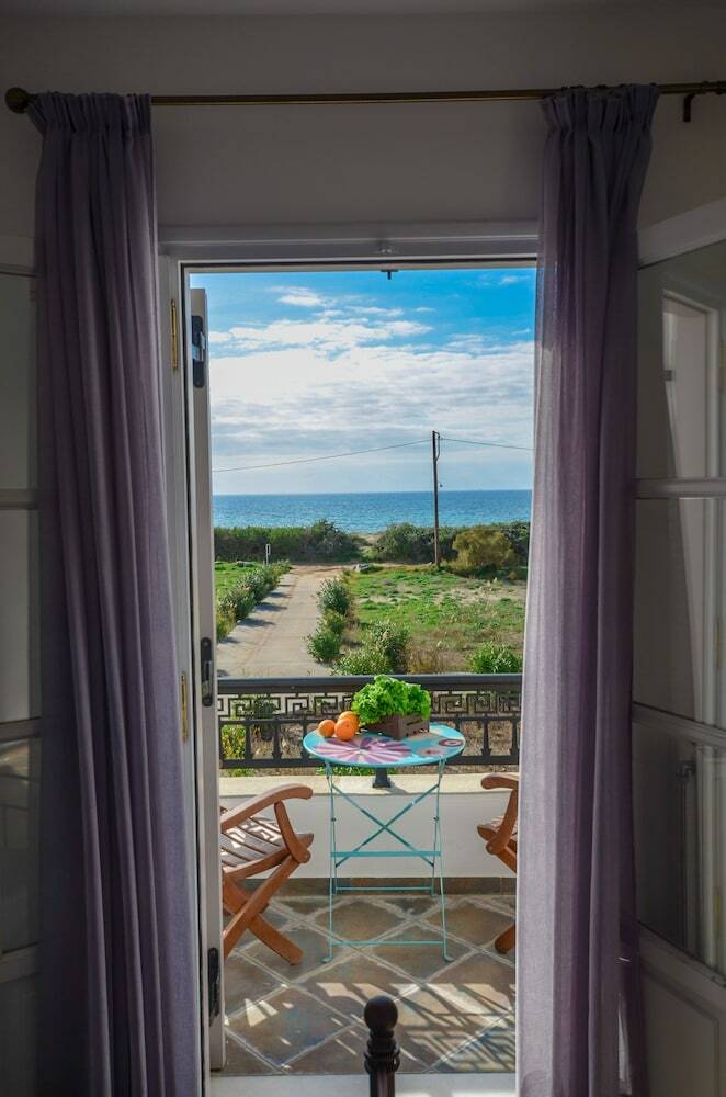 Aparthotel Depis Beachfront Villas