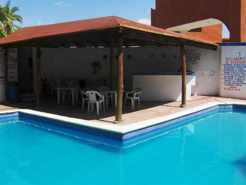 Hotel Y Bungalows Los Arcos