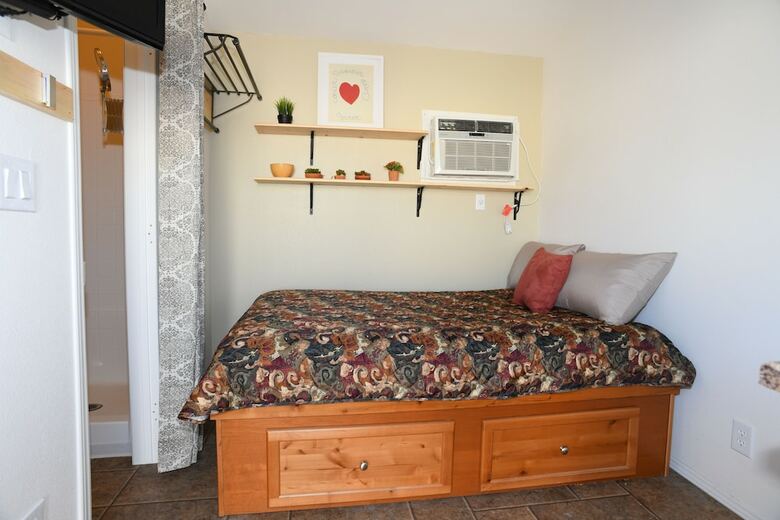 Hotel Windmill Trailer Court ? Extended Stay Studios