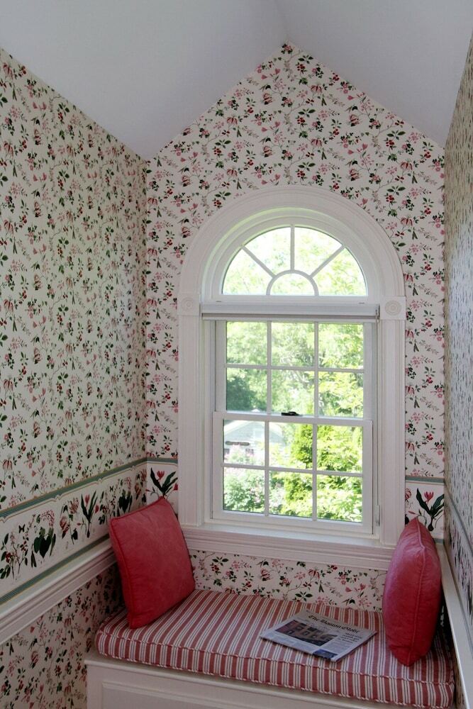 Bed & Breakfast Whalewalk Inn And Spa