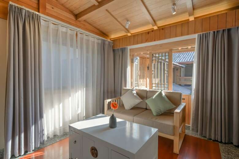 Posada Floral Hotel Lijiang Huazizai