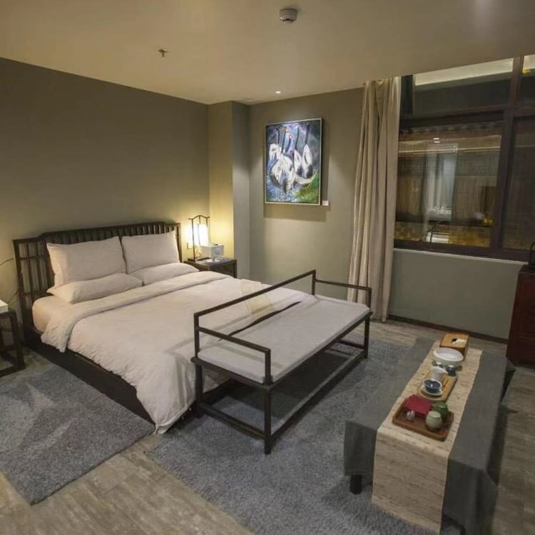 Floral Hotel Fenghuang Molan Riverview