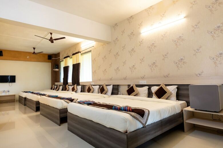 Hotel Vivaant Retreat And Conventions.