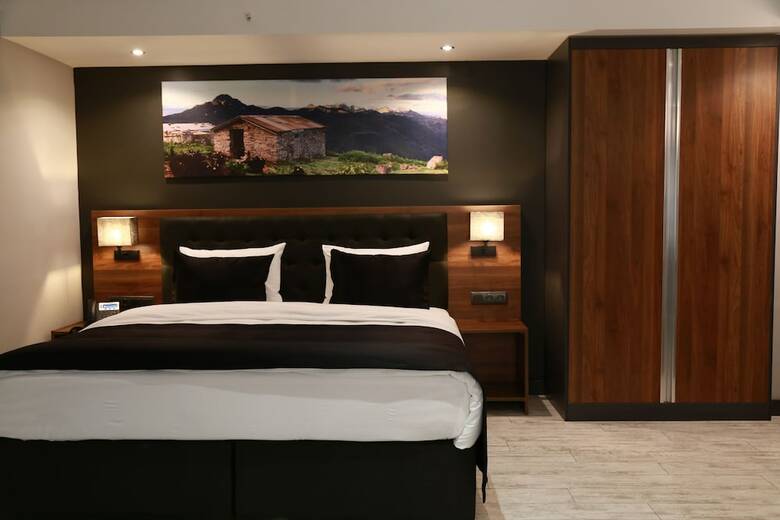 Hotel Azra Suite Otel