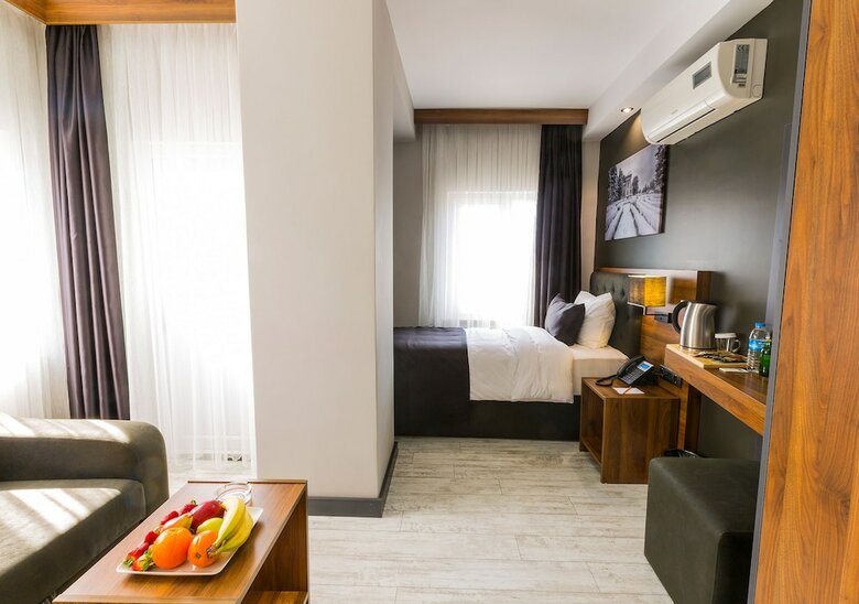 Hotel Azra Suite Otel