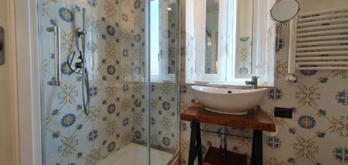 Bed & Breakfast Spanish Palace Rooms, Apartment & Terrace