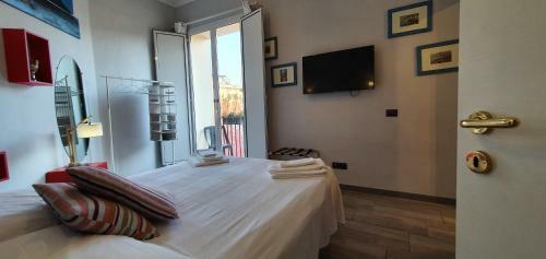Bed & Breakfast Spanish Palace Rooms, Apartment & Terrace
