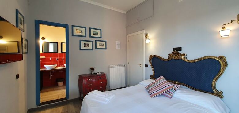 Bed & Breakfast Spanish Palace Rooms, Apartment & Terrace
