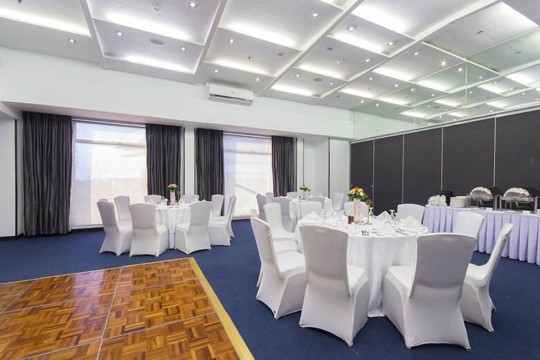 Hotel Microtel By Wyndham Mall Of Asia
