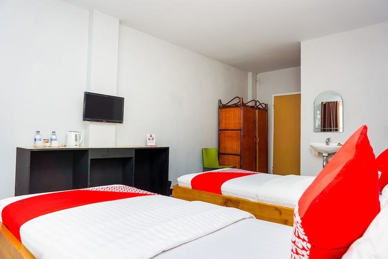 Oyo 382 Pagaruyung Hotel Batusangkar