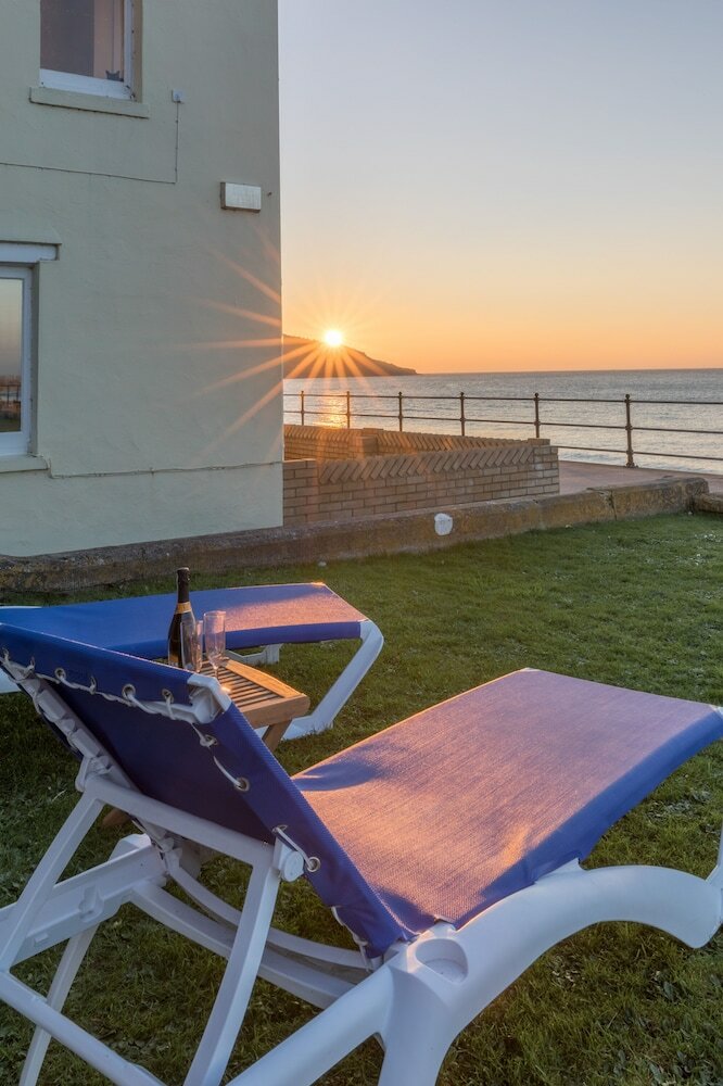 Promenade Apartment At Beach House
