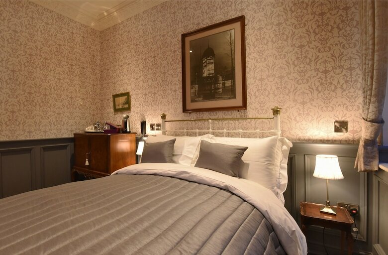 Hotel The Aston Tavern