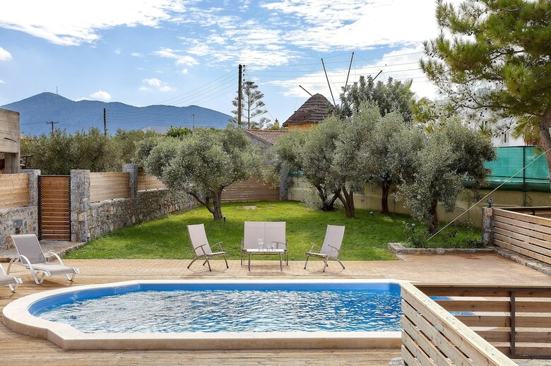 Apartamentos Feronia Villas